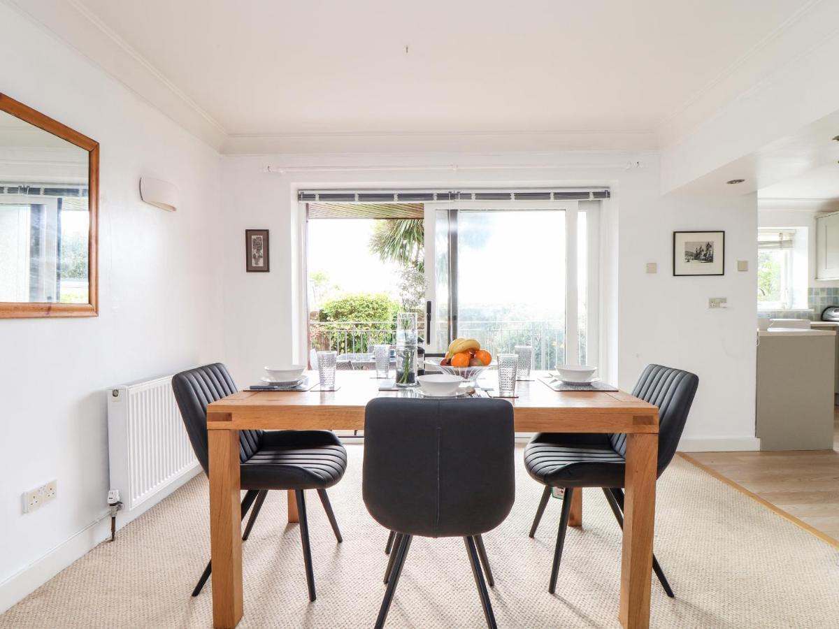 The Wesley Apartment Falmouth Eksteriør bilde